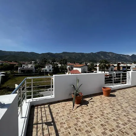 Nature View Flat With Terrace In Kyrenia * Κερύνεια