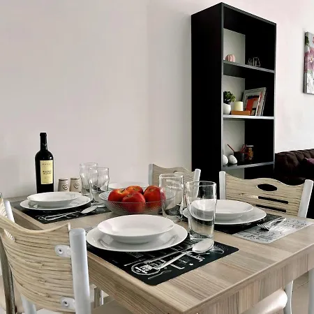 Nature View Flat With Terrace In Kyrenia Διαμέρισμα *
