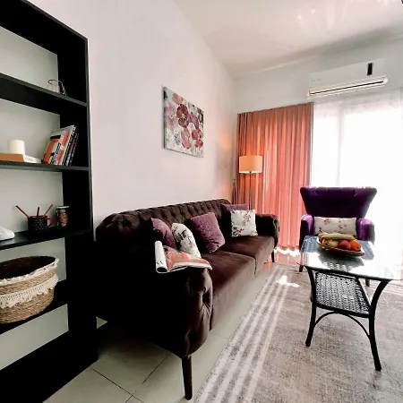 Nature View Flat With Terrace In Kyrenia *