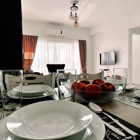Nature View Flat With Terrace In Kyrenia *