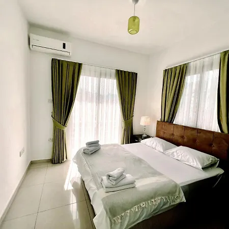 Nature View Flat With Terrace In Kyrenia