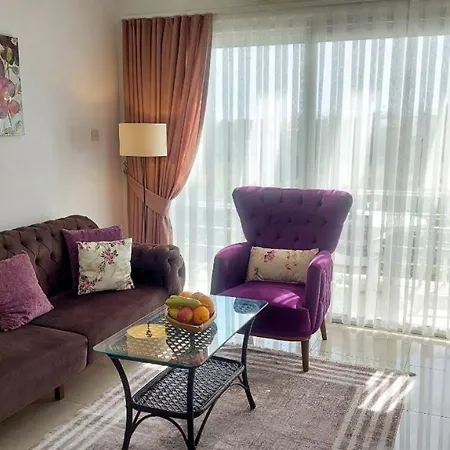 Apartment Nature View Flat With Terrace In Kyrenia *