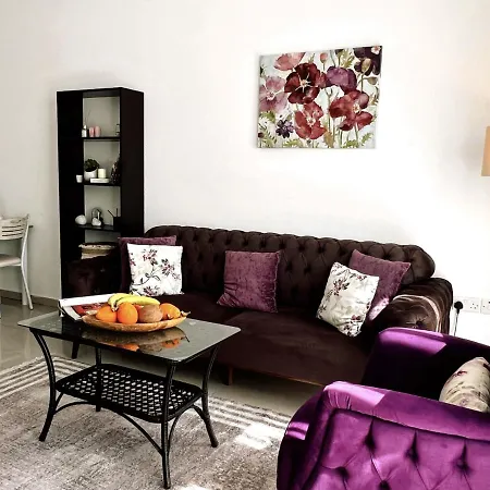 Nature View Flat With Terrace In Kyrenia Girne